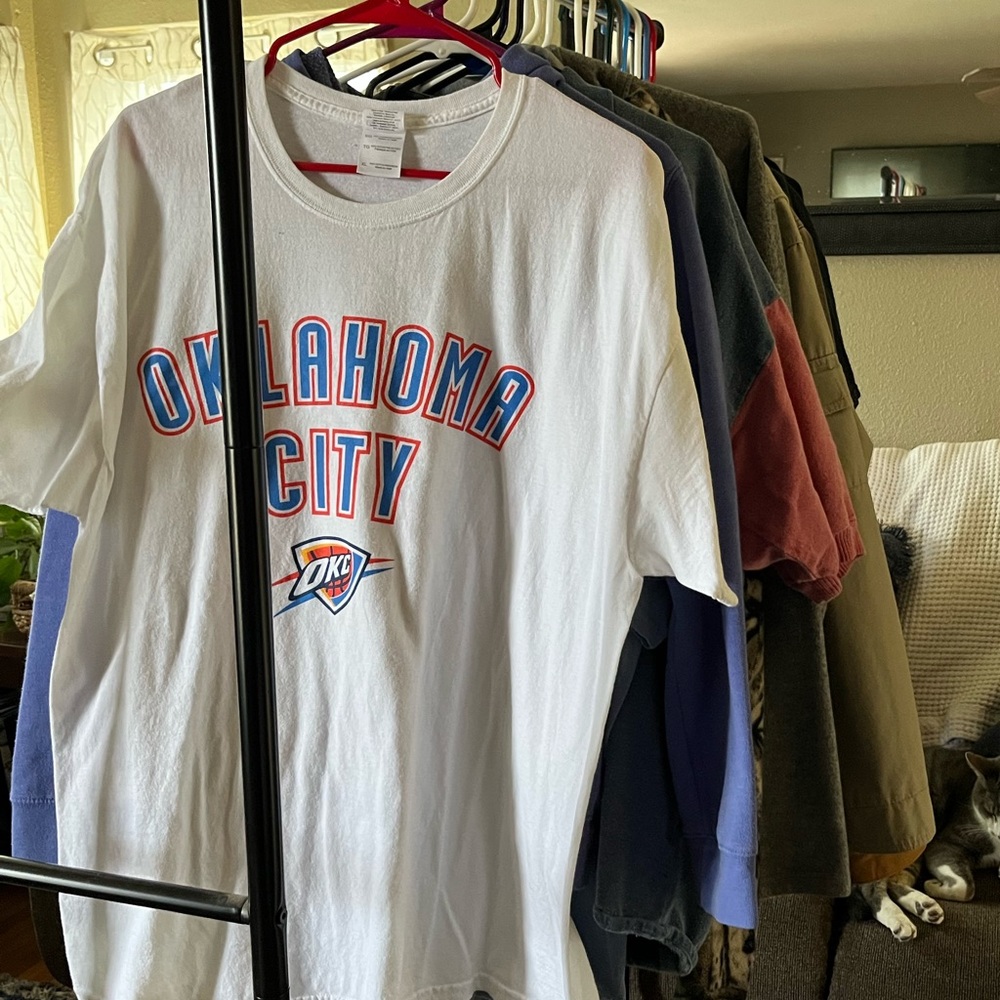 Vintage OKC thunder tee